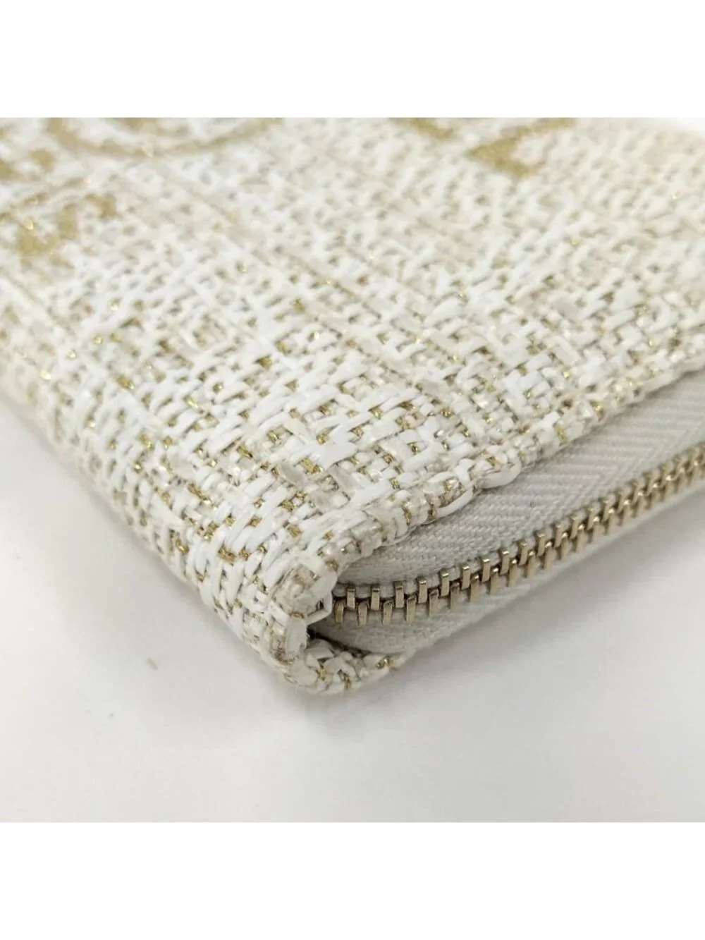 Chanel Round Fastener Wallet Deauville Tweed White 27 8 Digits